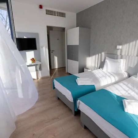 Tok Hotel